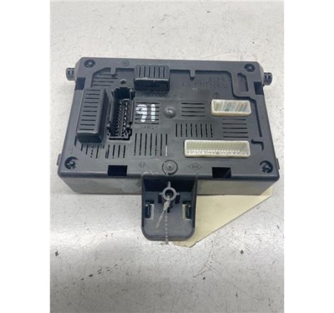 CAJA FUSIBLES/RELE -...