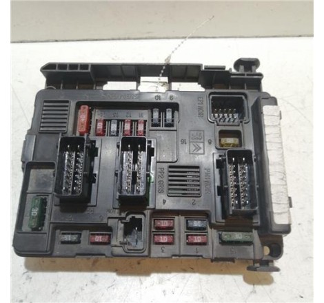 CAJA FUSIBLES/RELE -...
