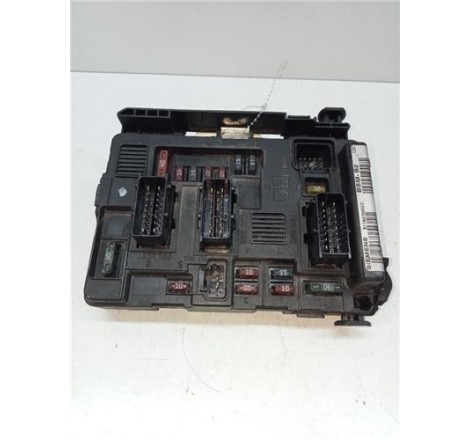 CAJA FUSIBLES/RELE -...