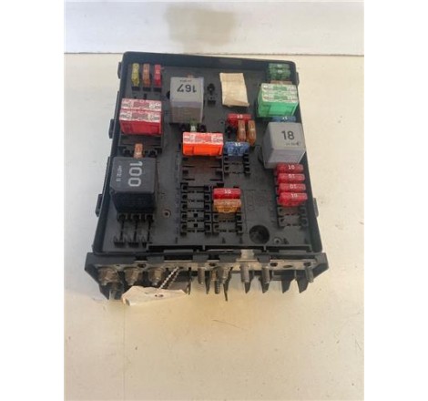 CAJA FUSIBLES/RELE -...