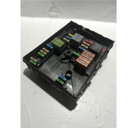 CAJA FUSIBLES/RELE - Seat...