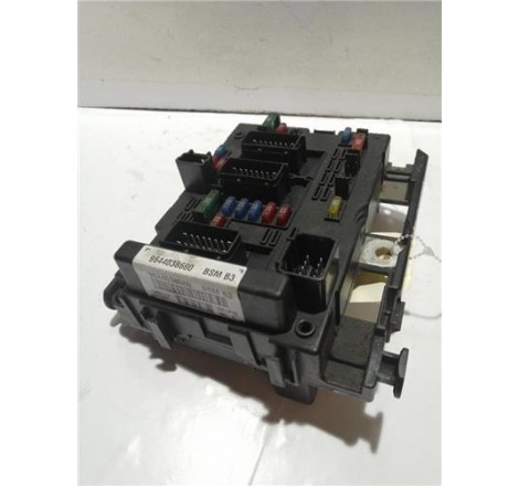CAJA FUSIBLES/RELE -...