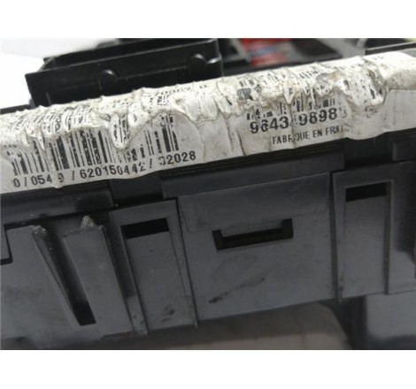 CAJA FUSIBLES/RELE -...