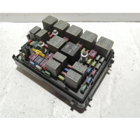 CAJA FUSIBLES/RELE - Kia...