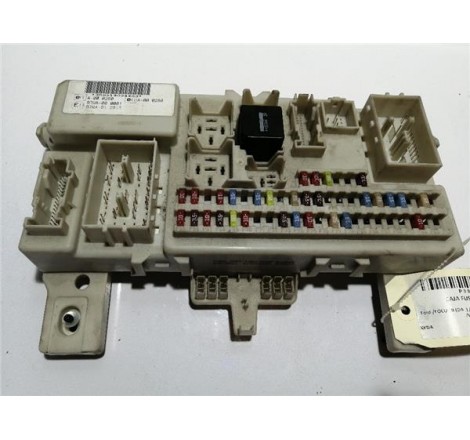CAJA FUSIBLES/RELE - Ford...