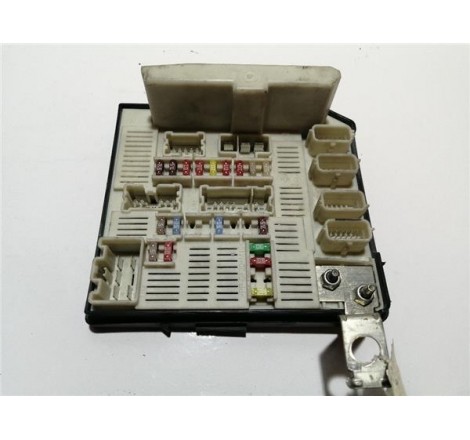 CAJA FUSIBLES/RELE -...