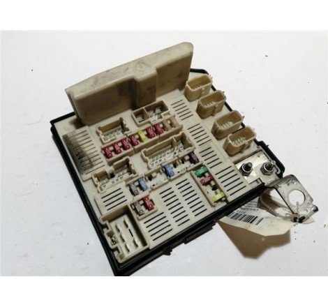 CAJA FUSIBLES/RELE -...
