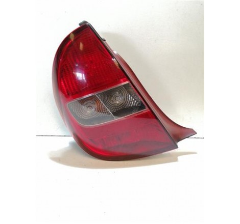 PILOTO TRASERO  IZQUIERDO -...