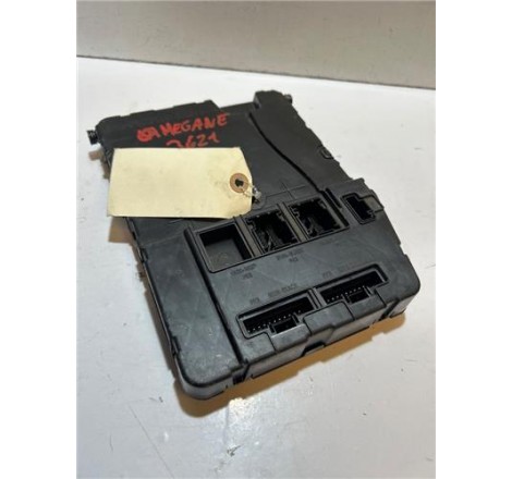 CAJA FUSIBLES/RELE -...