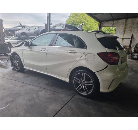 VARIOS - Mercedes-Benz...