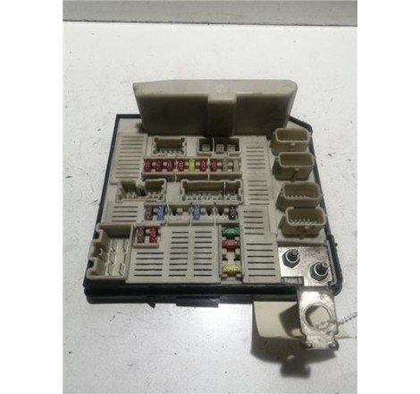 CAJA FUSIBLES/RELE -...