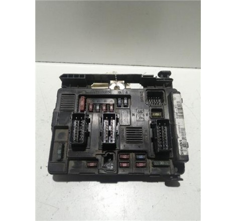CAJA FUSIBLES/RELE -...