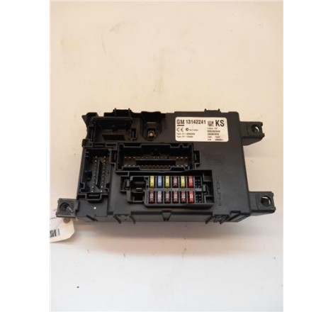 CAJA FUSIBLES/RELE - Opel...
