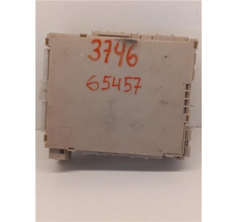 CAJA RELES - Peugeot 108 2017
