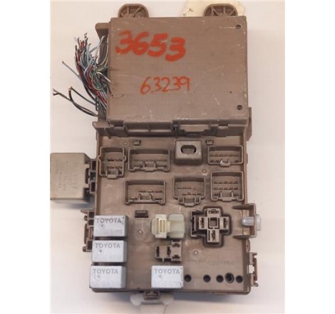 CAJA FUSIBLES/RELE - Toyota...