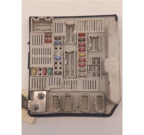 CAJA FUSIBLES/RELE -...