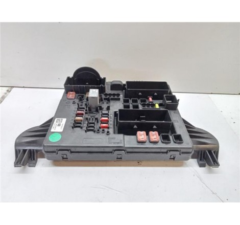CAJA FUSIBLES/RELE - Opel...