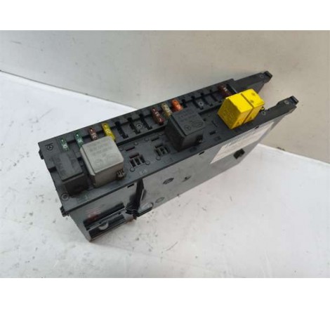 CAJA FUSIBLES/RELE -...