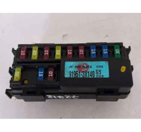 CAJA FUSIBLES/RELE -...