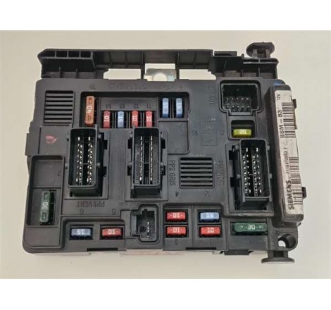 CAJA FUSIBLES/RELE -...