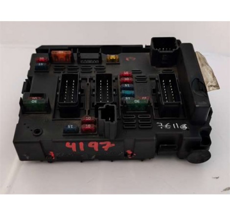 CAJA FUSIBLES/RELE -...