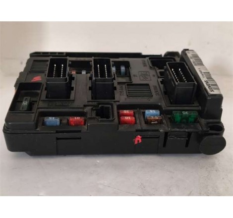 CAJA FUSIBLES/RELE -...