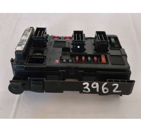 CAJA FUSIBLES/RELE -...