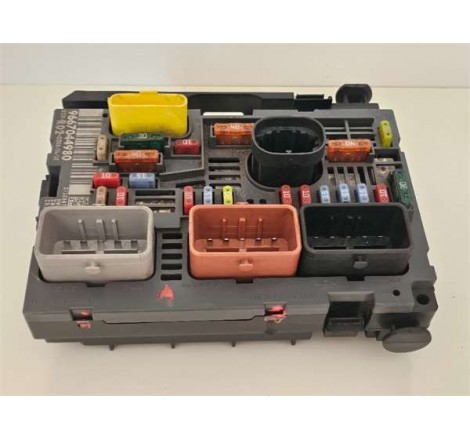 CAJA FUSIBLES/RELE -...