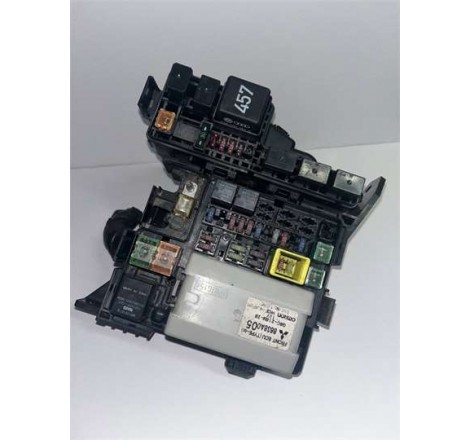 CAJA FUSIBLES/RELE -...