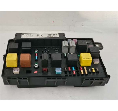 CAJA FUSIBLES/RELE - Opel...