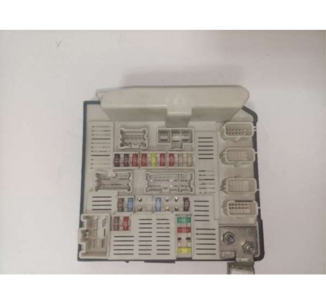 CAJA FUSIBLES/RELE -...
