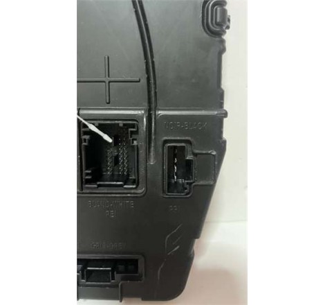 CAJA FUSIBLES/RELE -...